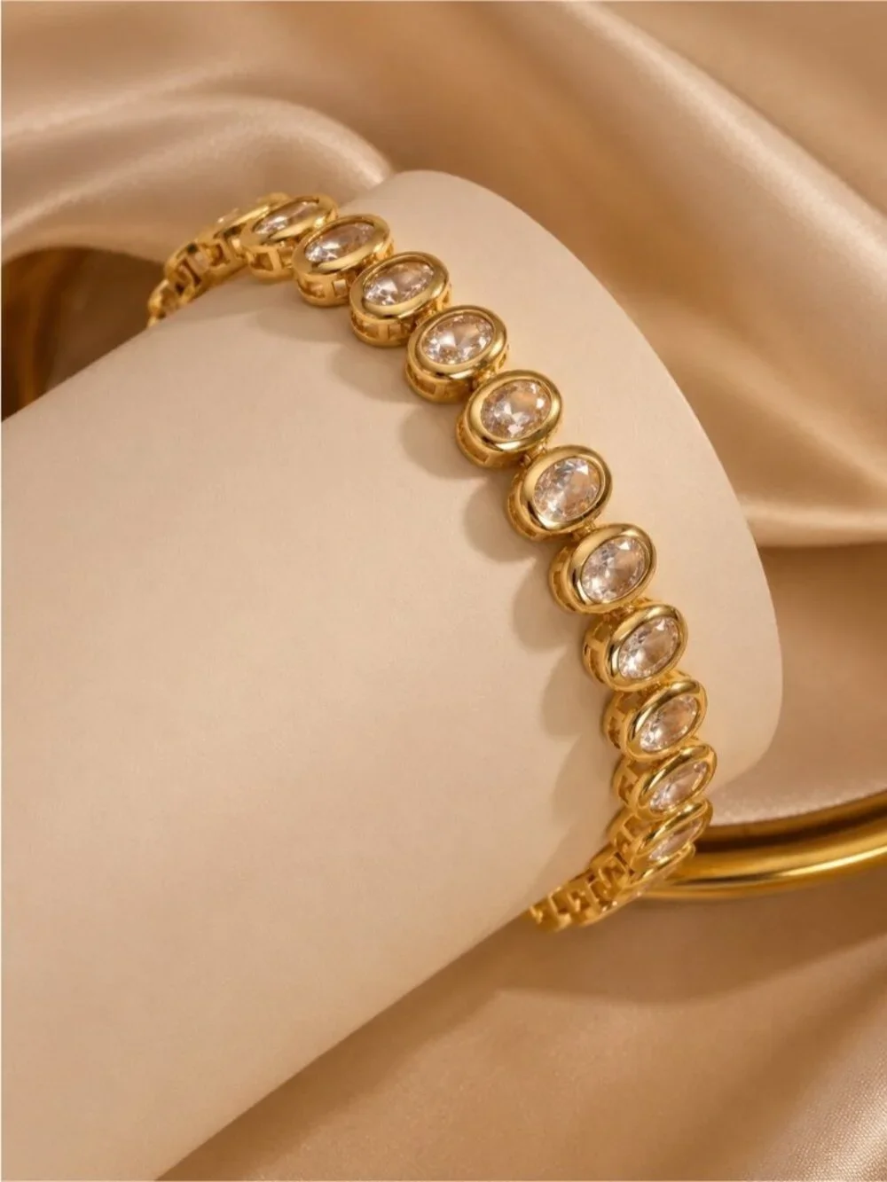 Gold plated Crystal Tennis Bracelet - Elegant Women Jewelry